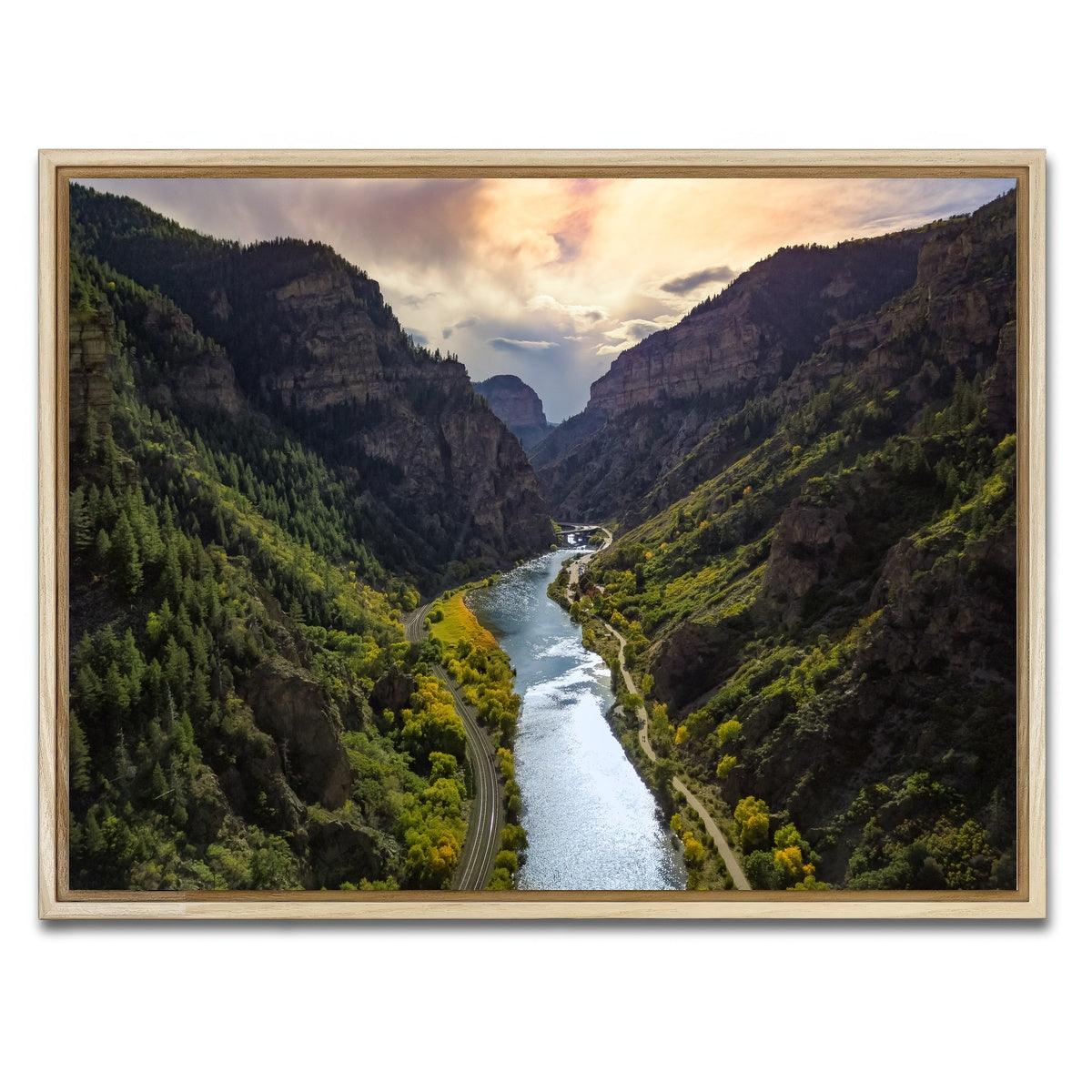 AUTO-MOCKUP WHITE | Colorado Valley | 1 Piece | Natural Framed Canvas | group=4x3