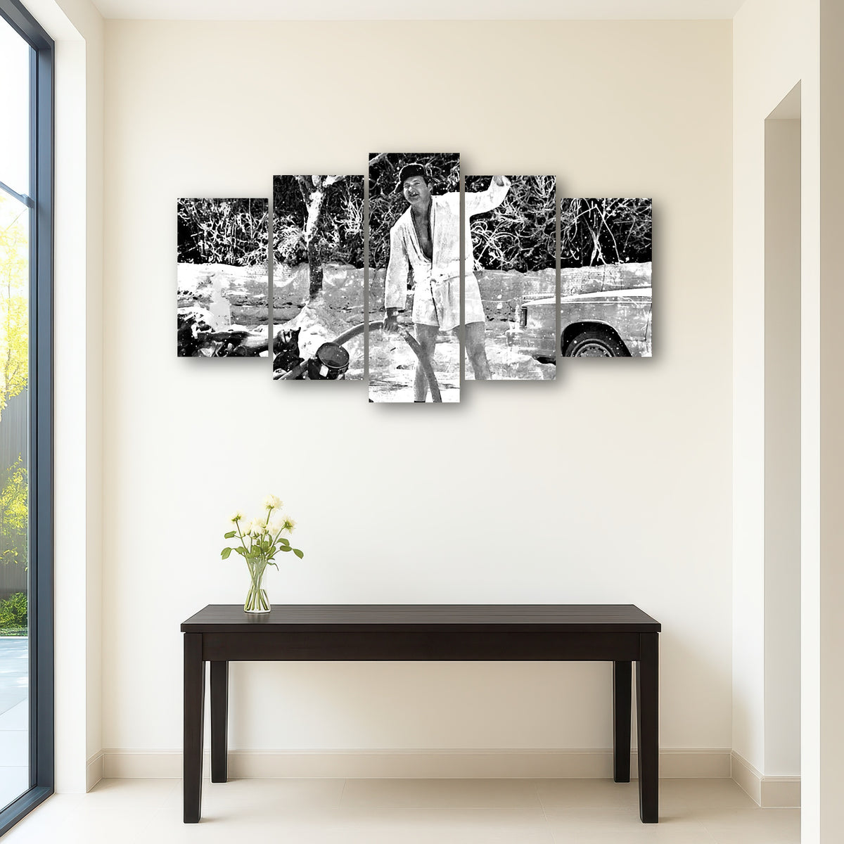 AUTO-MOCKUP ROOM | Cousin Eddie Grayscale