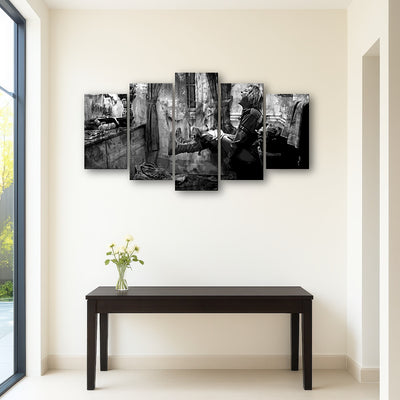 AUTO-MOCKUP ROOM | Dumb & Dumber Bathroom Decor Grayscale