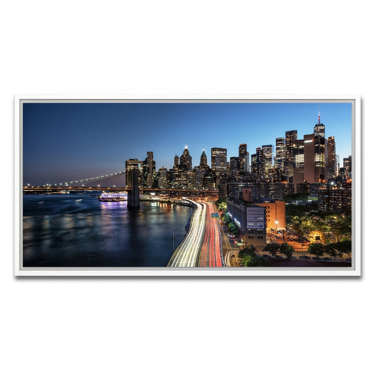 AUTO-MOCKUP WHITE | East Manhattan | 1 Piece | White Framed Canvas | group=2x1