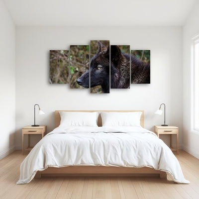 AUTO-MOCKUP ROOM | Female Black Wolf