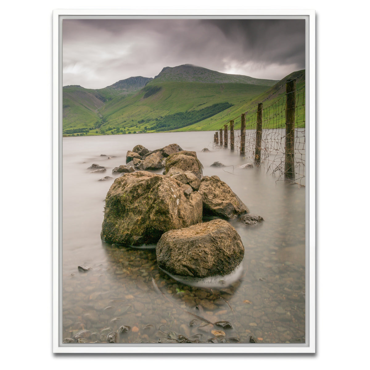 AUTO-MOCKUP WHITE | Fence With a View | 1 Piece | White Framed Canvas | group=3x4