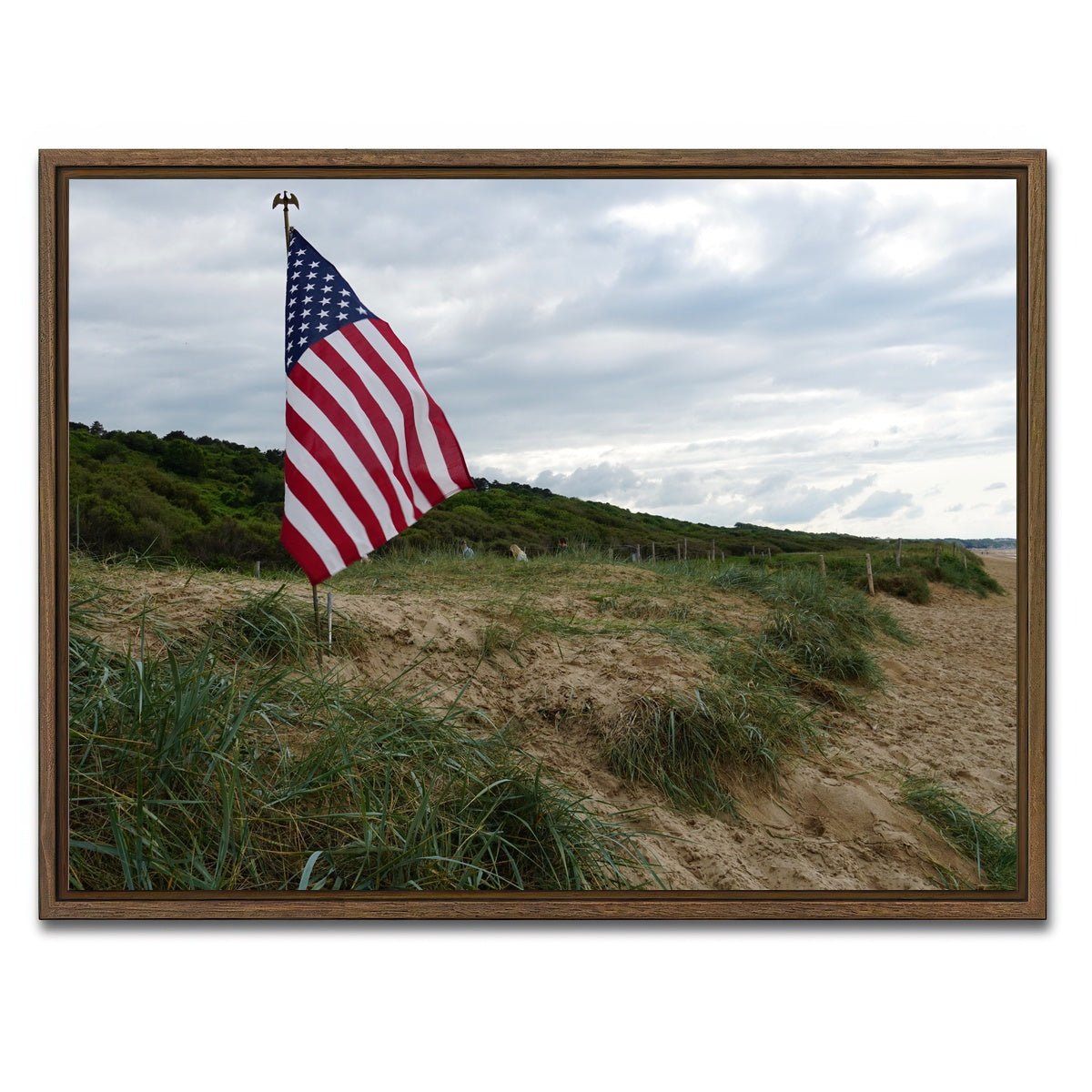 AUTO-MOCKUP WHITE | Flag On Omaha Beach | 1 Piece | Walnut Framed Canvas | group=4x3