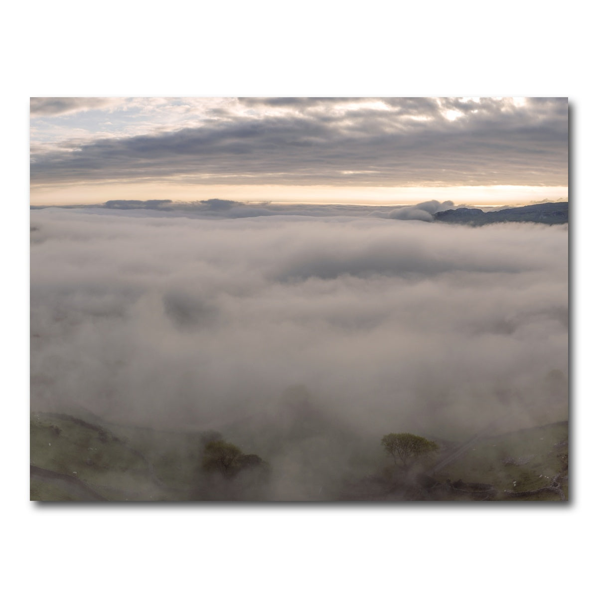 AUTO-MOCKUP WHITE | Foggy Snowdonia | 1 Piece | Gallery Wrap Canvas | group=4x3