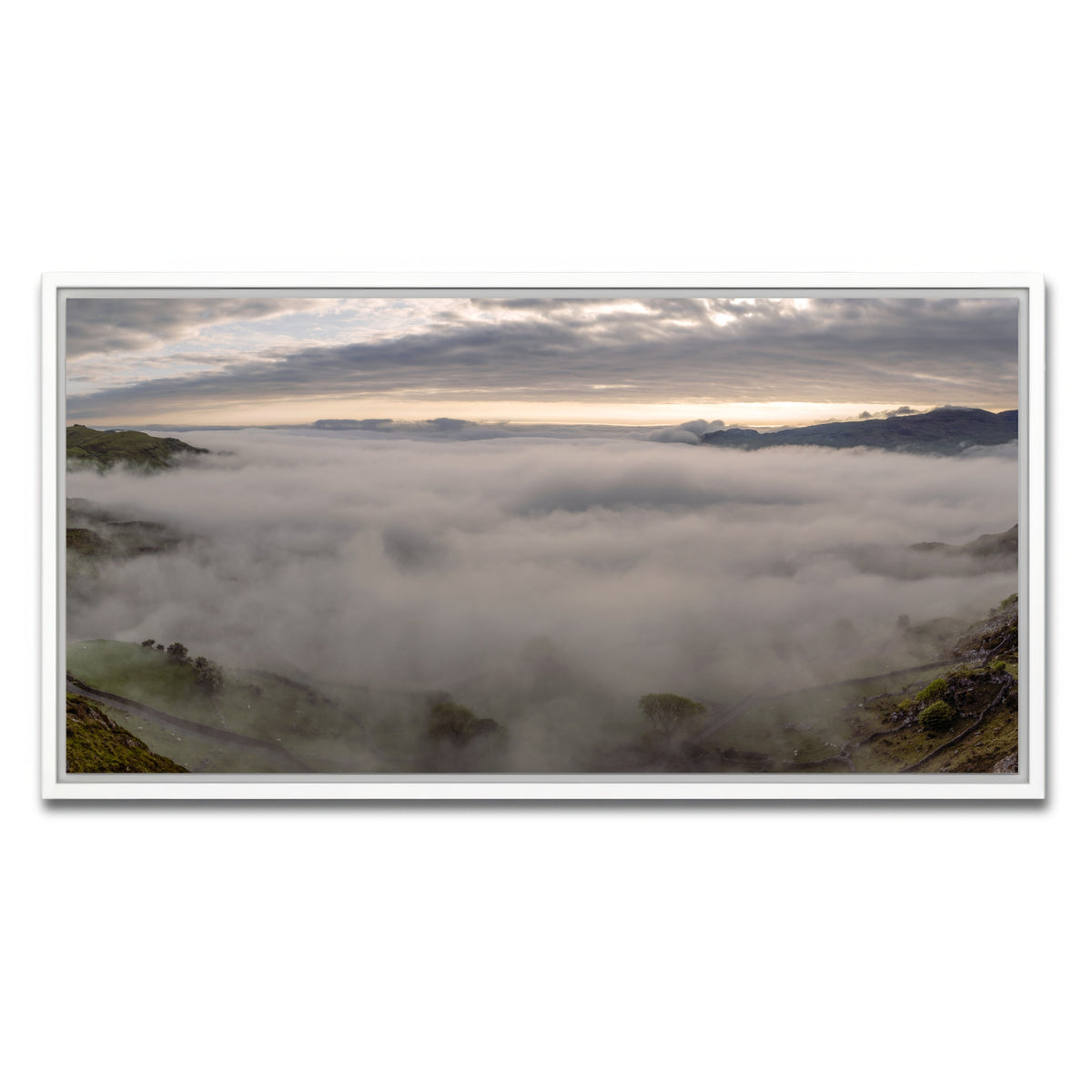 AUTO-MOCKUP WHITE | Foggy Snowdonia | 1 Piece | White Framed Canvas | group=2x1