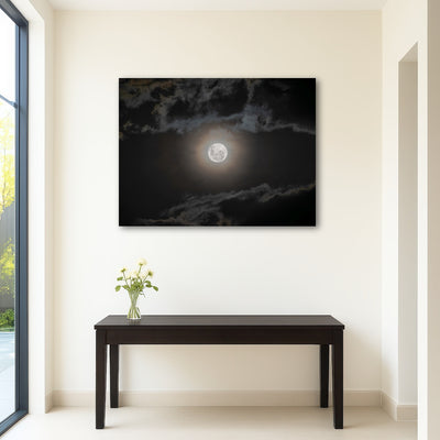 AUTO-MOCKUP ROOM | Full moon on a cloudy night