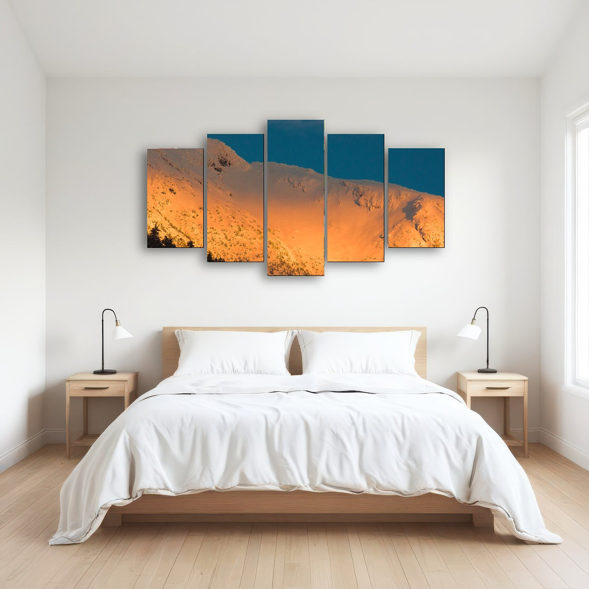 AUTO-MOCKUP ROOM | Gold Crest