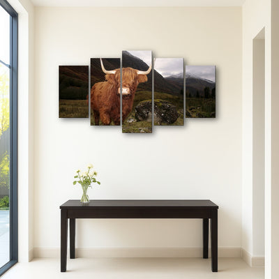 AUTO-MOCKUP ROOM | Highland cow in Glen Coe