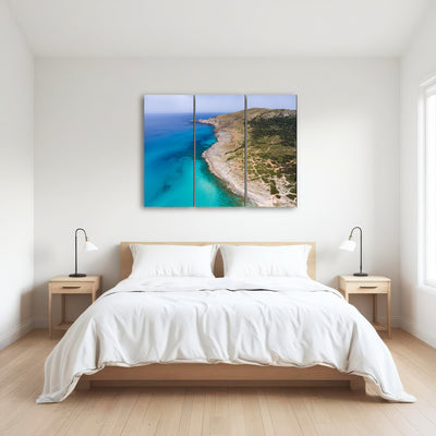 AUTO-MOCKUP ROOM | Hill and Sea