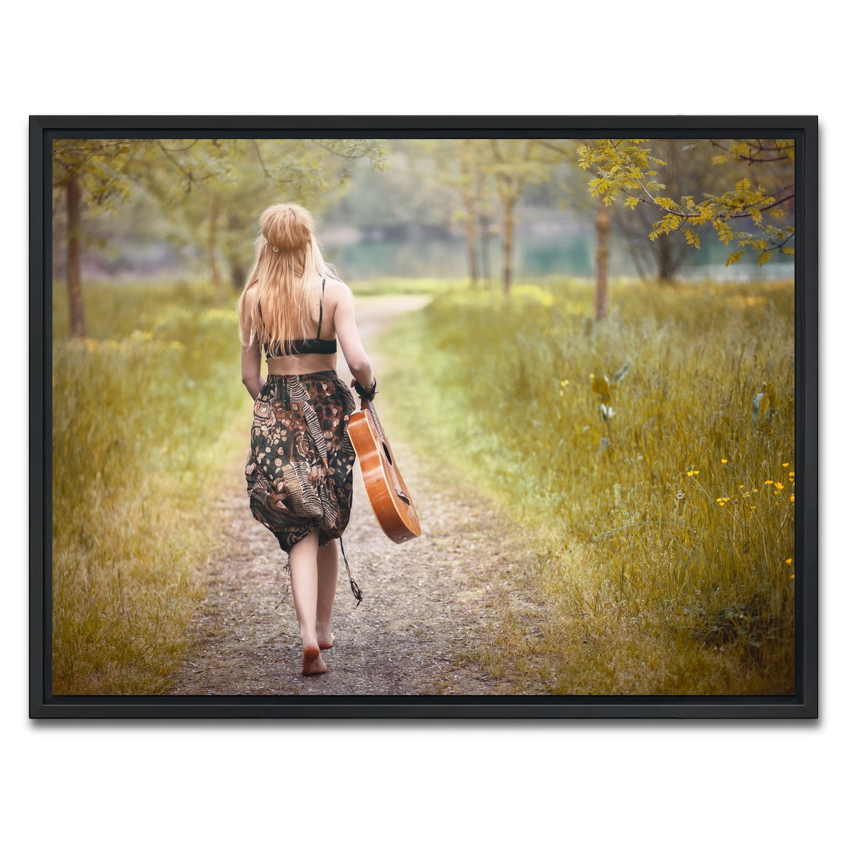 AUTO-MOCKUP WHITE | Hippie woman | 1 Piece | Black Framed Canvas | group=4x3