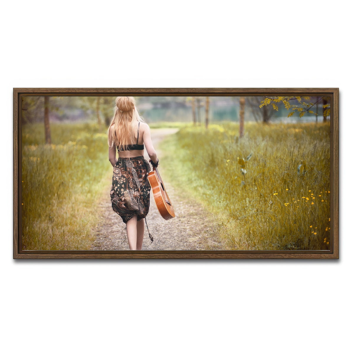 AUTO-MOCKUP WHITE | Hippie woman | 1 Piece | Walnut Framed Canvas | group=2x1