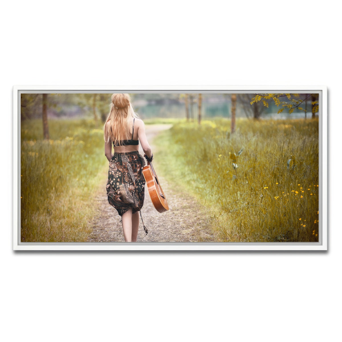 AUTO-MOCKUP WHITE | Hippie woman | 1 Piece | White Framed Canvas | group=2x1