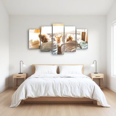 AUTO-MOCKUP ROOM | Hipster couple with cute dog