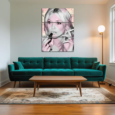 AUTO-MOCKUP ROOM | Kate Moss