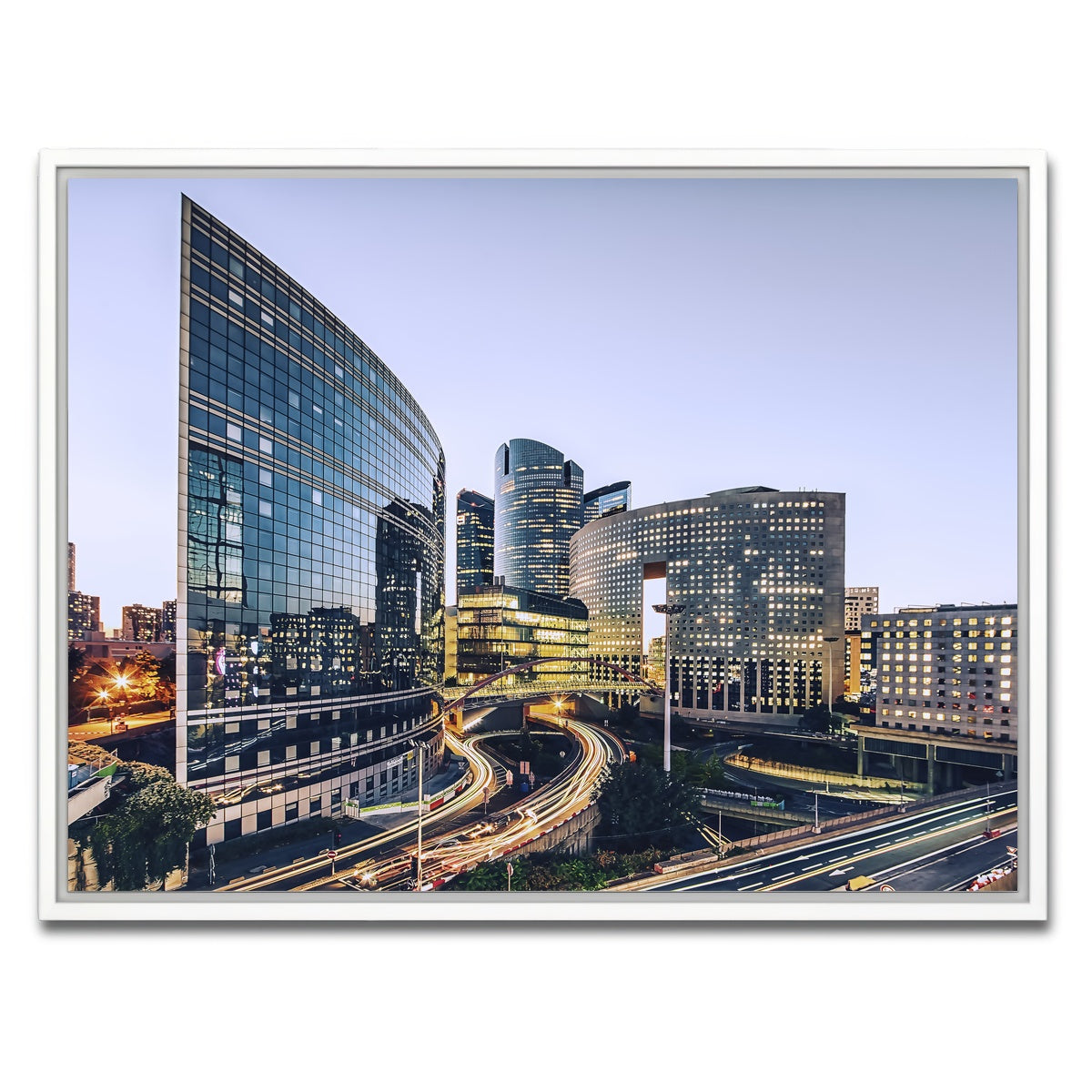 AUTO-MOCKUP WHITE | La Defense | 1 Piece | White Framed Canvas | group=4x3