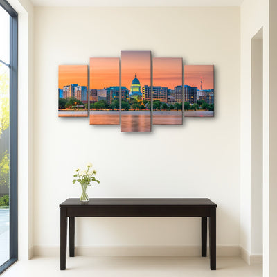 AUTO-MOCKUP ROOM | Madison Skyline At Dusk
