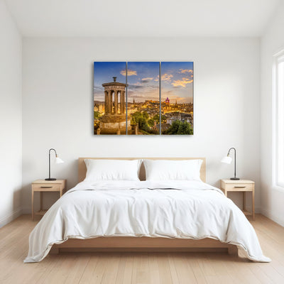 AUTO-MOCKUP ROOM | Magical sunset over Edinburgh