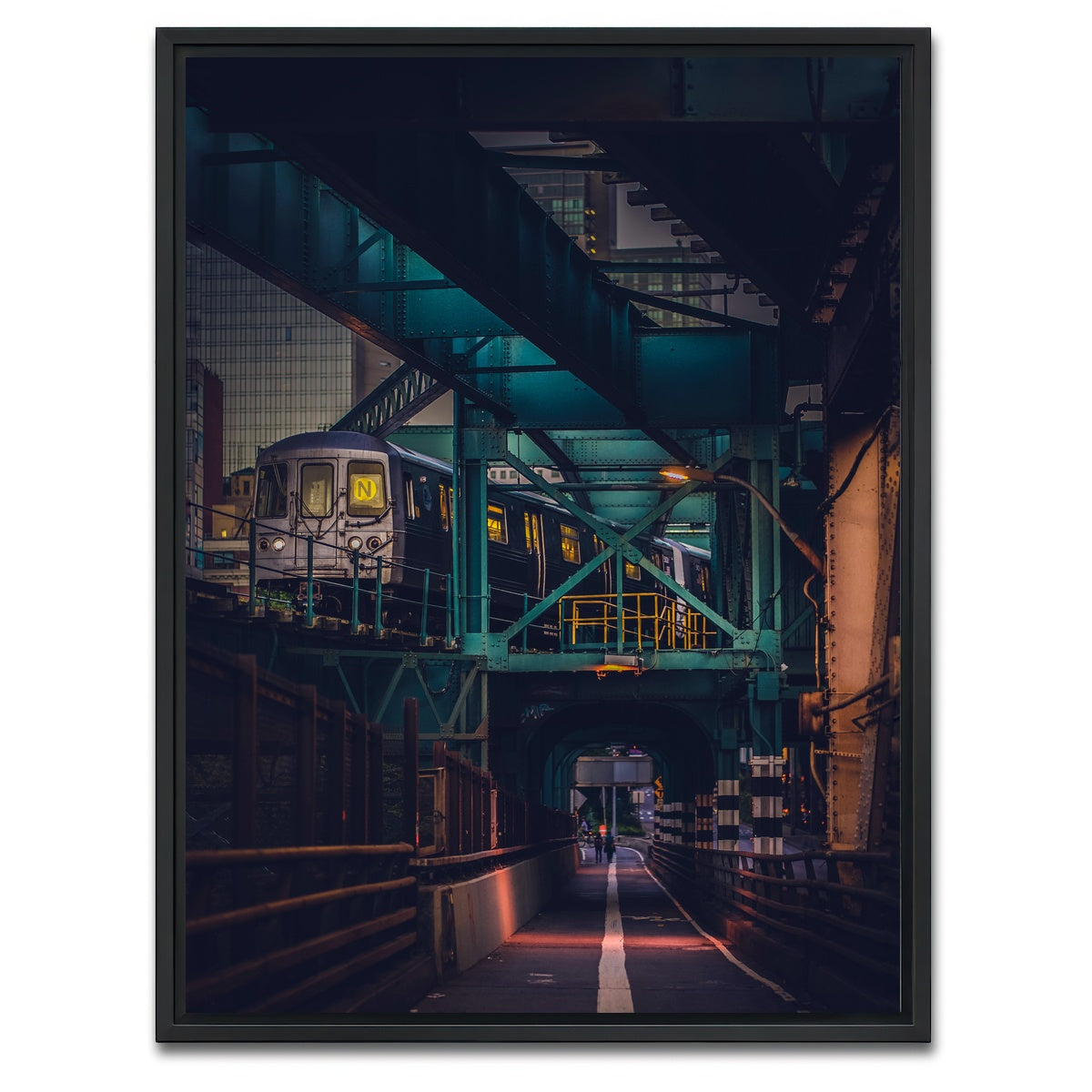 AUTO-MOCKUP WHITE | Manhattan Bound | 1 Piece | Black Framed Canvas | group=3x4