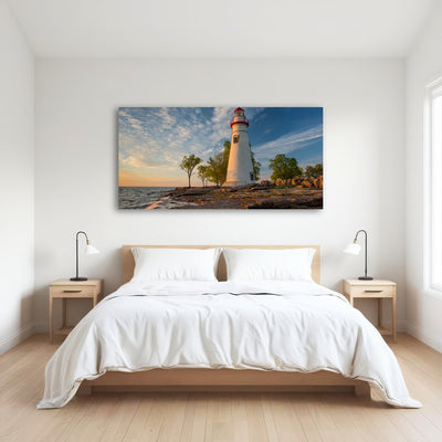 AUTO-MOCKUP ROOM | Marblehead Lighthouse
