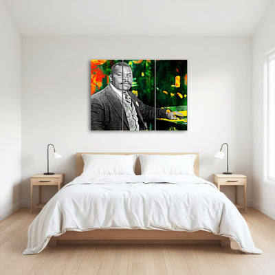 AUTO-MOCKUP ROOM | Marcus Garvey