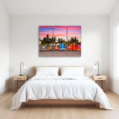 AUTO-MOCKUP ROOM | Miami Beach Ocean Drive