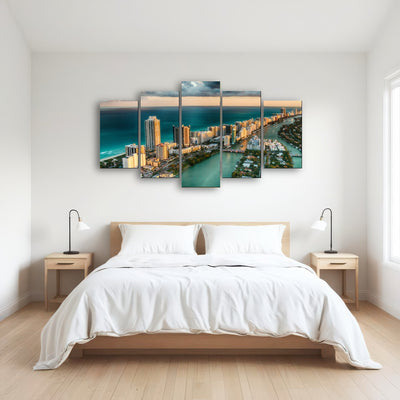 AUTO-MOCKUP ROOM | Miami Beach skyline