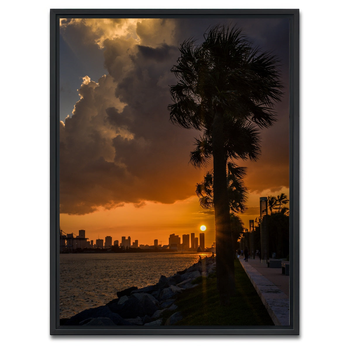 AUTO-MOCKUP WHITE | Miami Sunset | 1 Piece | Black Framed Canvas | group=3x4