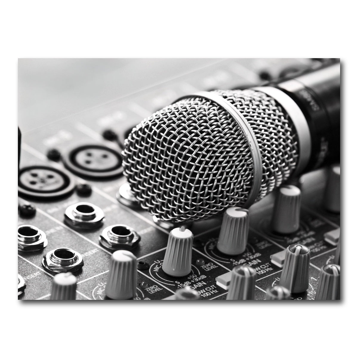 AUTO-MOCKUP WHITE | Microphone Mixer | 1 Piece | Gallery Wrap Canvas | group=4x3