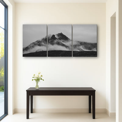 AUTO-MOCKUP ROOM | Misty Peaks