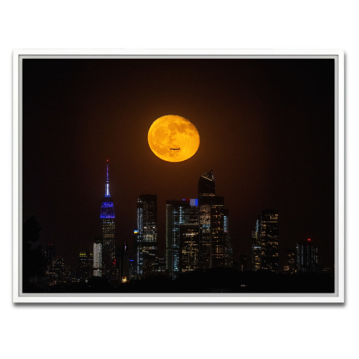 AUTO-MOCKUP WHITE | Moon and NYC | 1 Piece | White Framed Canvas | group=4x3