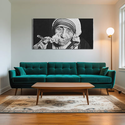 AUTO-MOCKUP ROOM | Mother Teresa