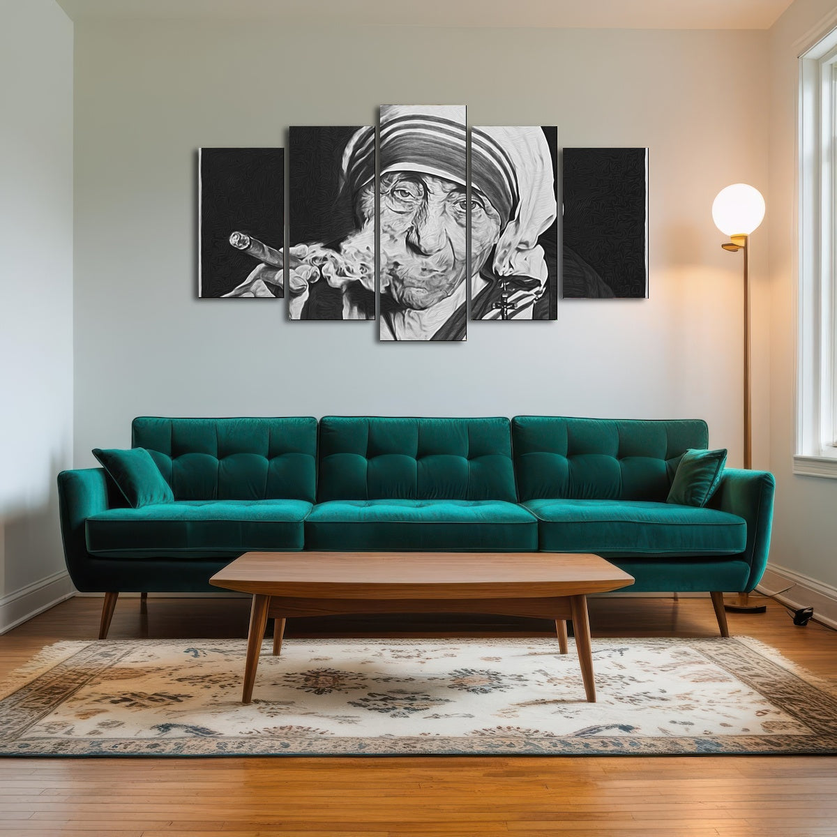 AUTO-MOCKUP ROOM | Mother Teresa