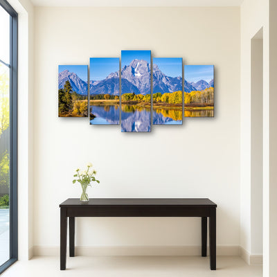 AUTO-MOCKUP ROOM | Mount Moran and Reflections
