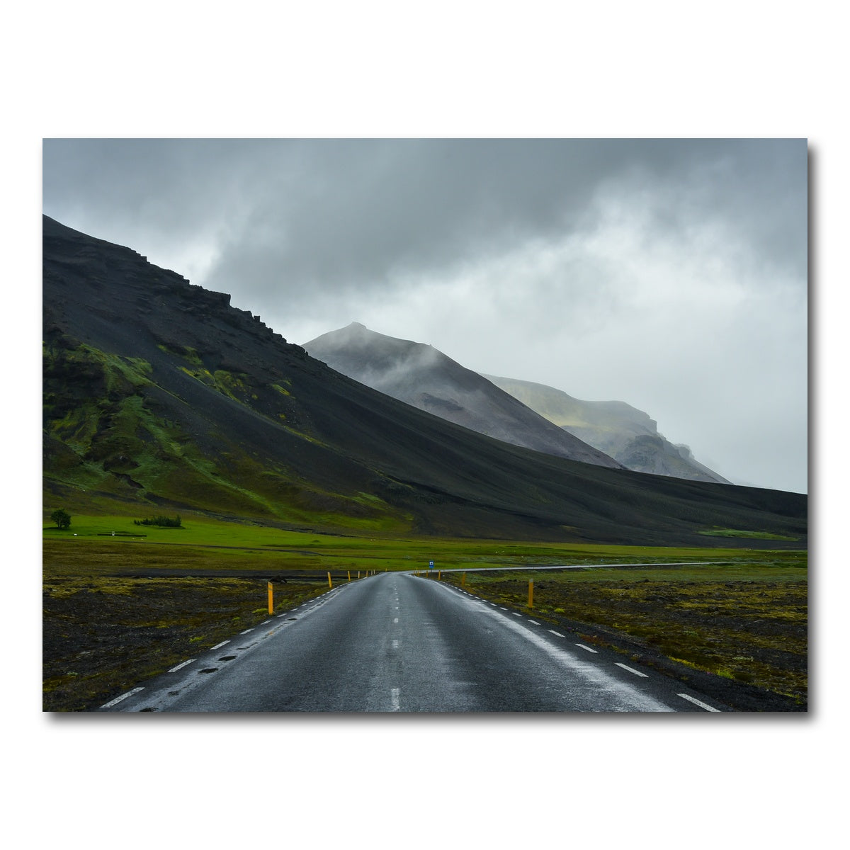 AUTO-MOCKUP WHITE | Mountain Road | 1 Piece | Gallery Wrap Canvas | group=4x3