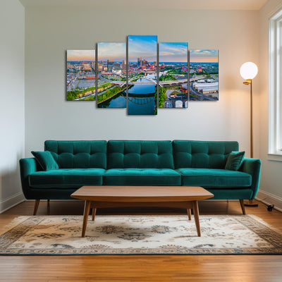 AUTO-MOCKUP ROOM | Nashville Aerial