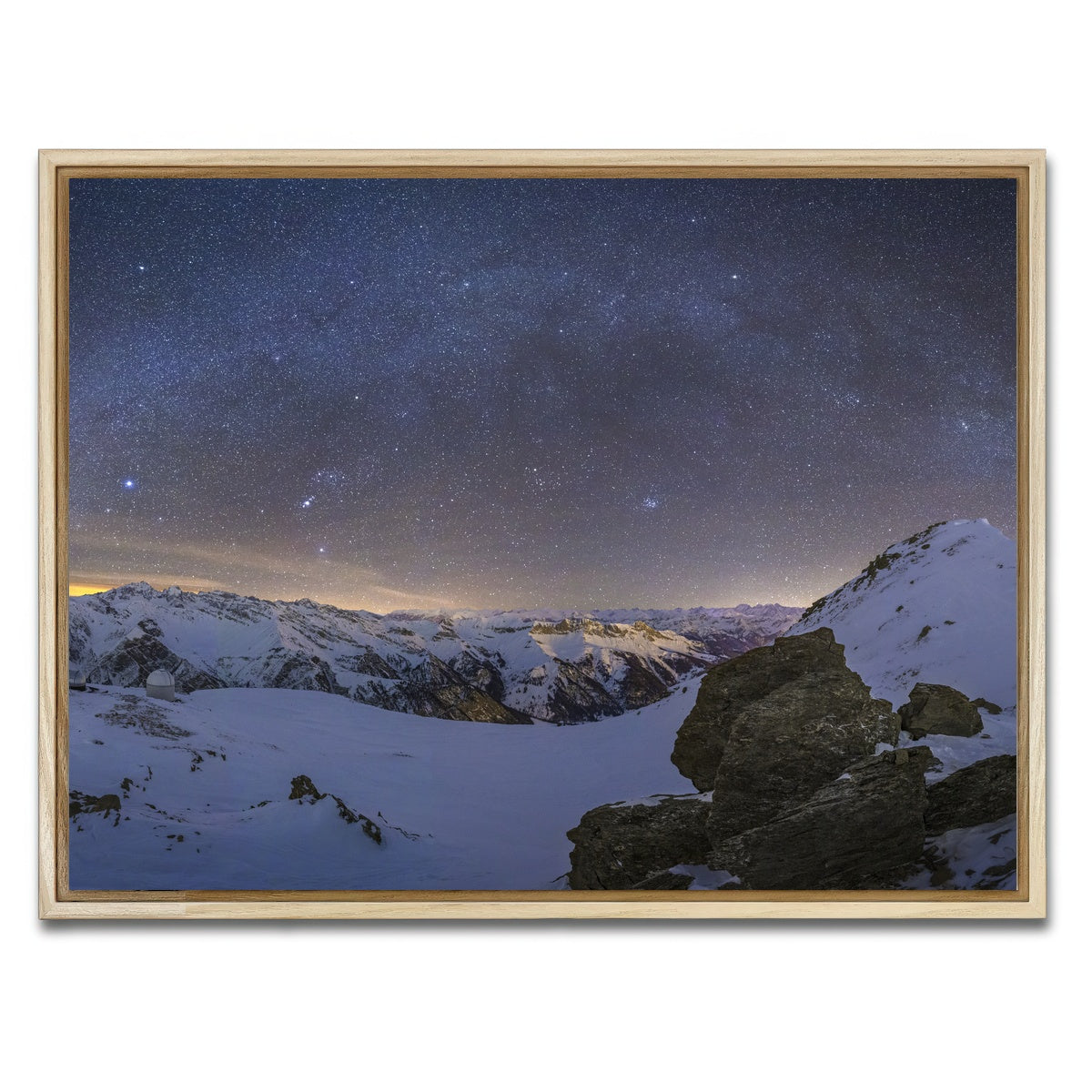 AUTO-MOCKUP WHITE | Observatory of Saint-Veran | 1 Piece | Natural Framed Canvas | group=4x3