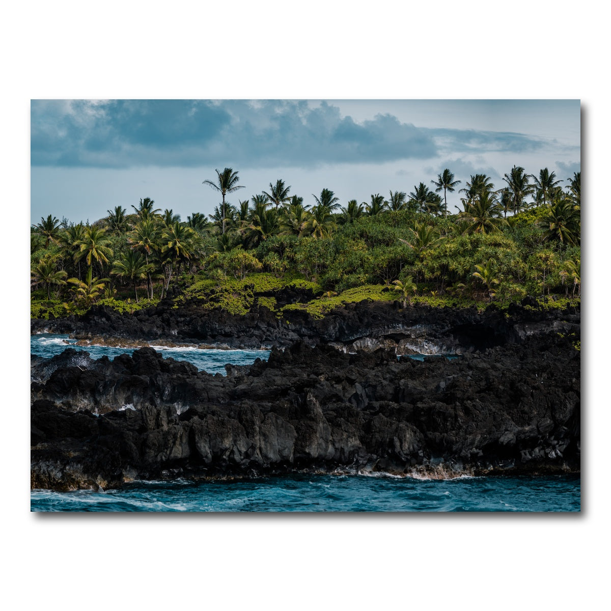 AUTO-MOCKUP WHITE | Ocean and Lava Rock | 1 Piece | Gallery Wrap Canvas | group=4x3