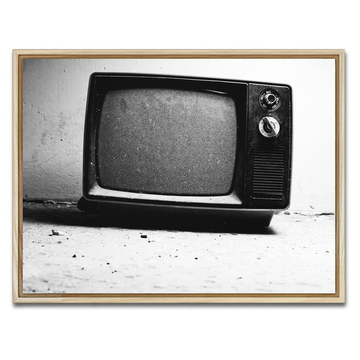 AUTO-MOCKUP WHITE | Old TV | 1 Piece | Natural Framed Canvas | group=4x3
