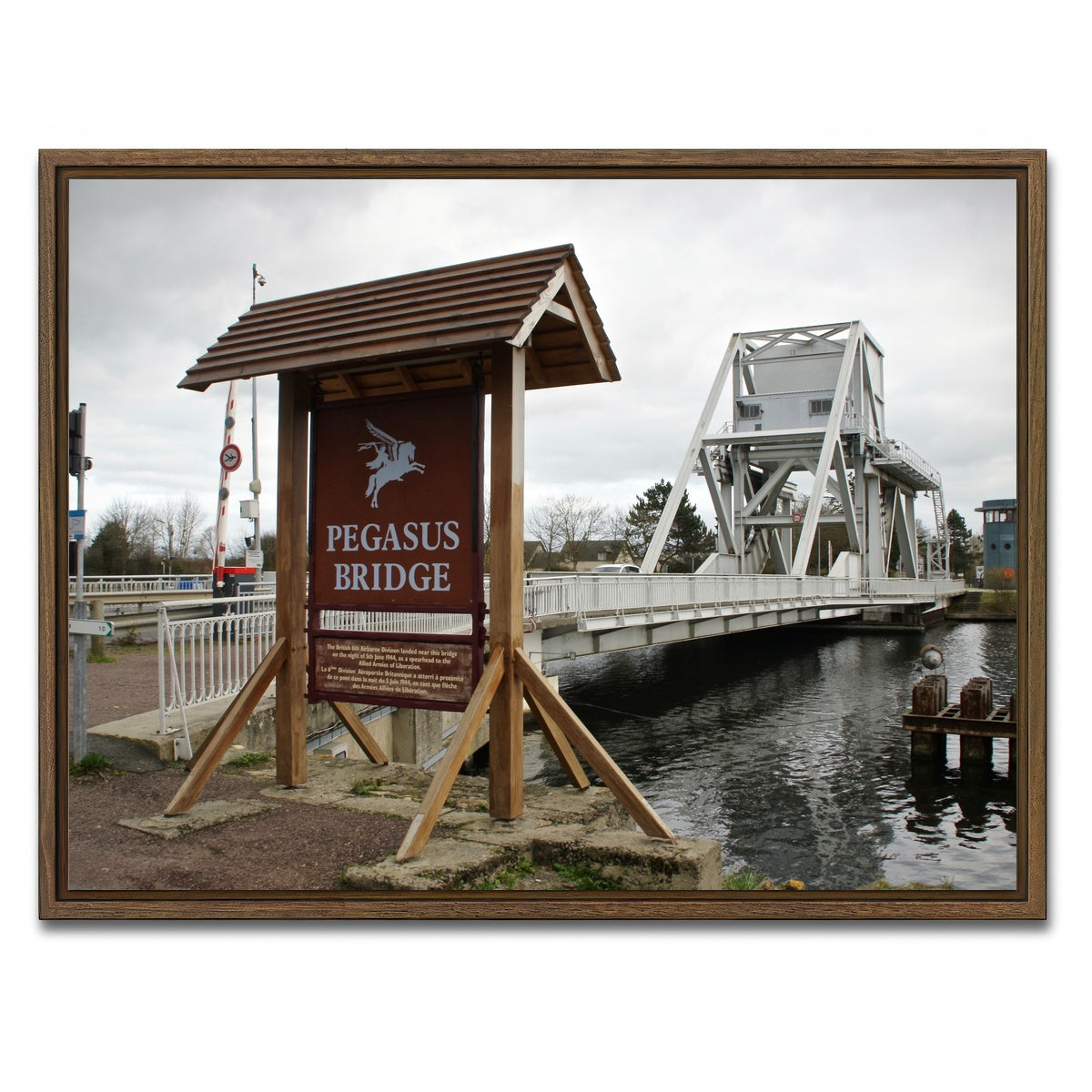 AUTO-MOCKUP WHITE | Pegasus Bridge | 1 Piece | Walnut Framed Canvas | group=4x3