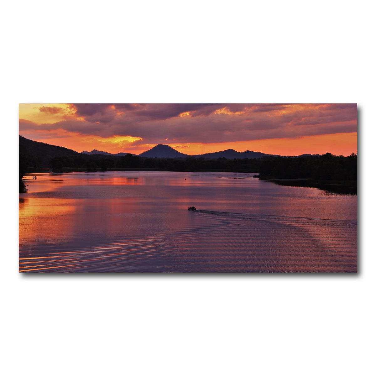 AUTO-MOCKUP WHITE | Pinnacle Mountain | 1 Piece | Gallery Wrap Canvas | group=2x1
