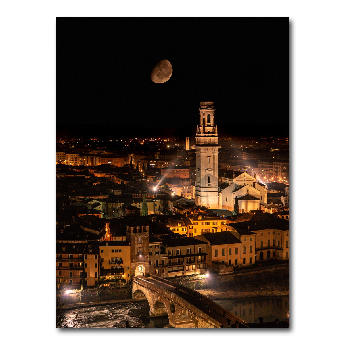 AUTO-MOCKUP WHITE | Ponte Pietra by night | 1 Piece | Gallery Wrap Canvas | group=3x4