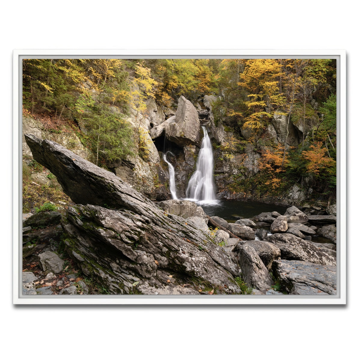 AUTO-MOCKUP WHITE | Pride Rock | 1 Piece | White Framed Canvas | group=4x3