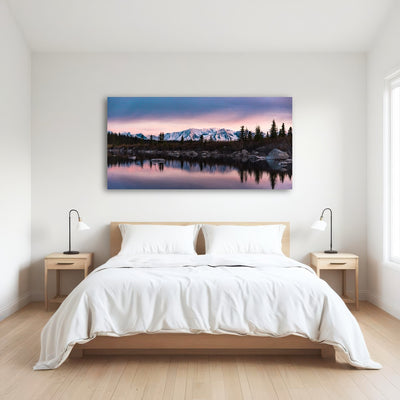 AUTO-MOCKUP ROOM | Purple Reflections