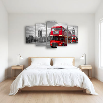 AUTO-MOCKUP ROOM | Red Buses in London