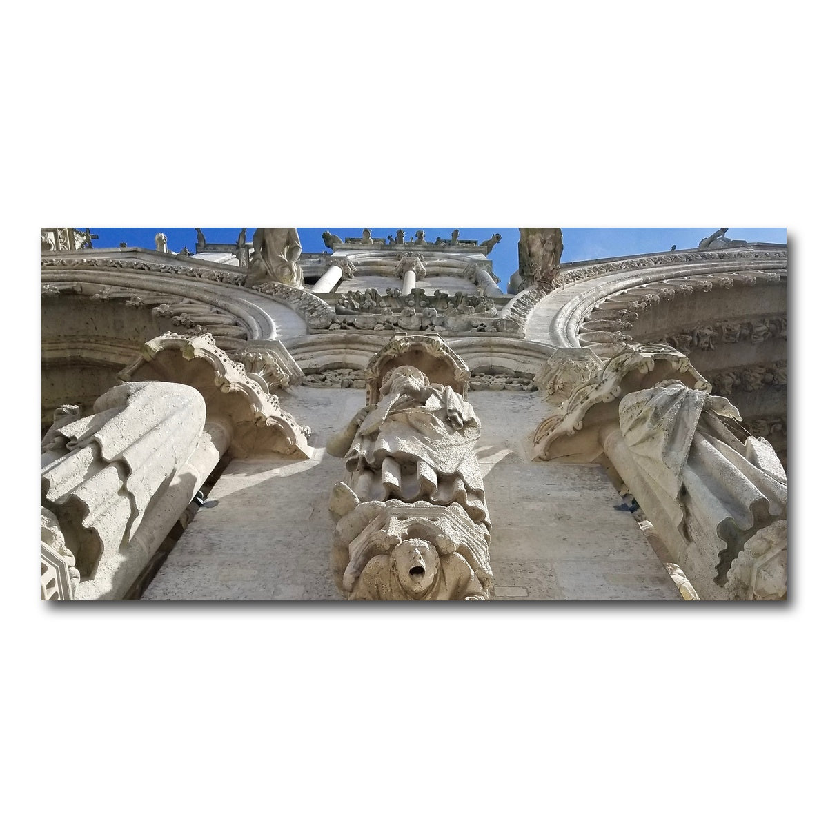 AUTO-MOCKUP WHITE | Reims Cathedral Gargoyles | 1 Piece | Gallery Wrap Canvas | group=2x1
