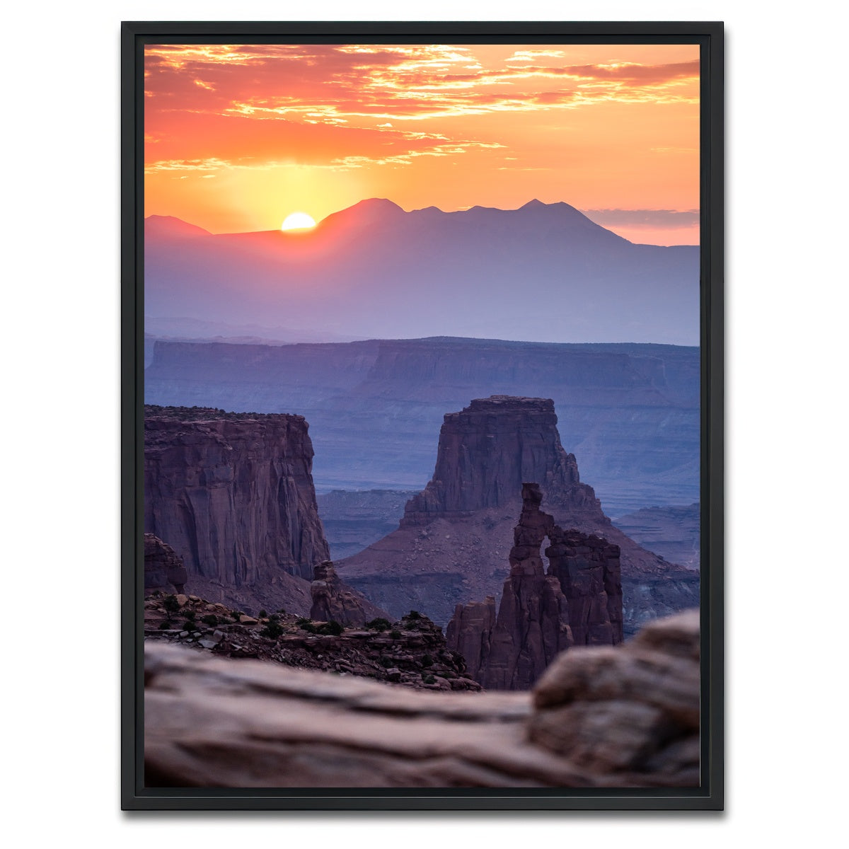 AUTO-MOCKUP WHITE | Rise | 1 Piece | Black Framed Canvas | group=3x4
