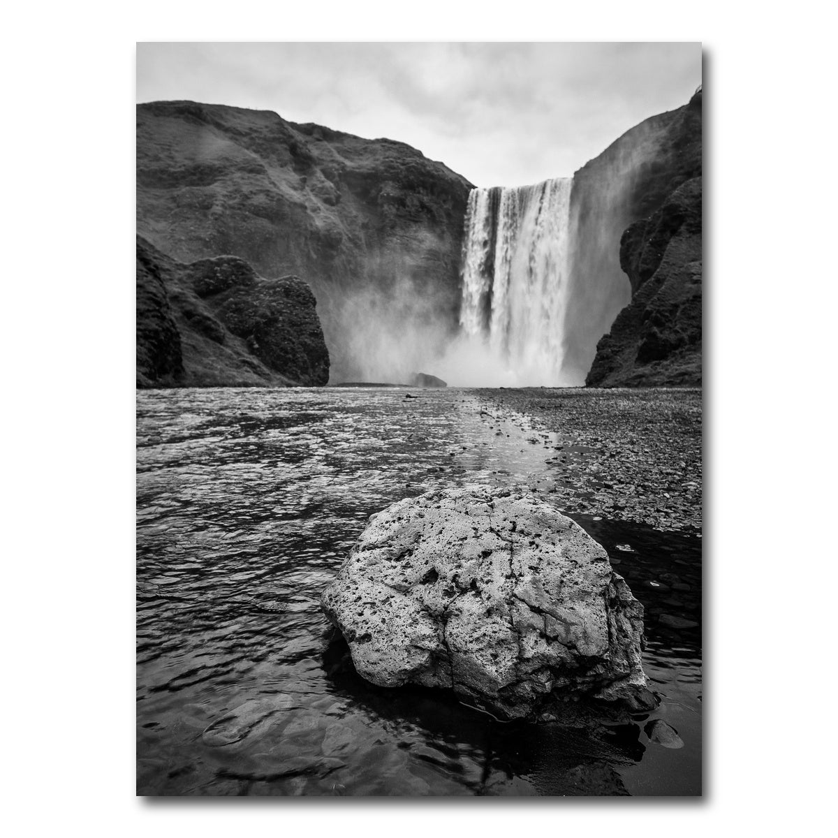 AUTO-MOCKUP WHITE | Rock Fall | 1 Piece | Gallery Wrap Canvas | group=3x4