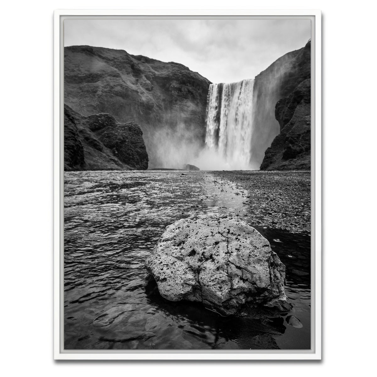 AUTO-MOCKUP WHITE | Rock Fall | 1 Piece | White Framed Canvas | group=3x4