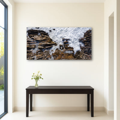 AUTO-MOCKUP ROOM | Rock and Sea