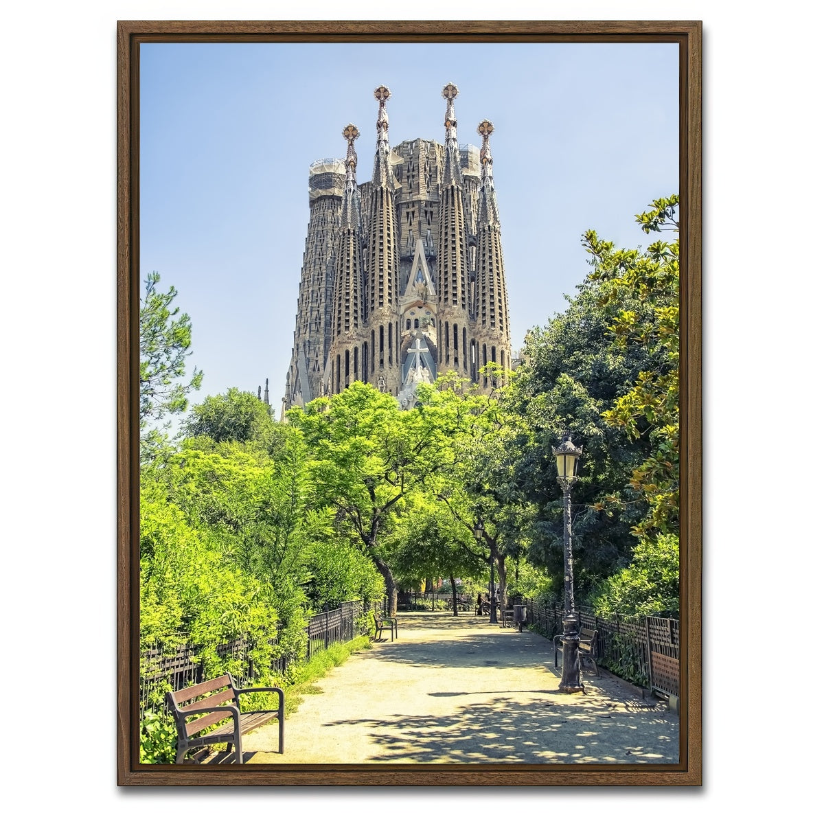 AUTO-MOCKUP WHITE | Sagrada Familia | 1 Piece | Walnut Framed Canvas | group=3x4